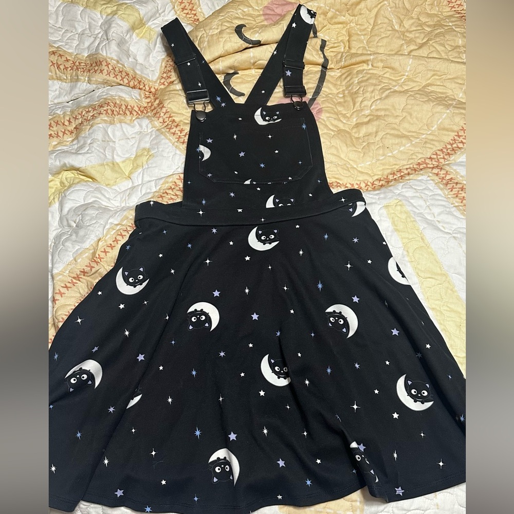 Hot Topic Black Moon & Cat Suspender Skirt